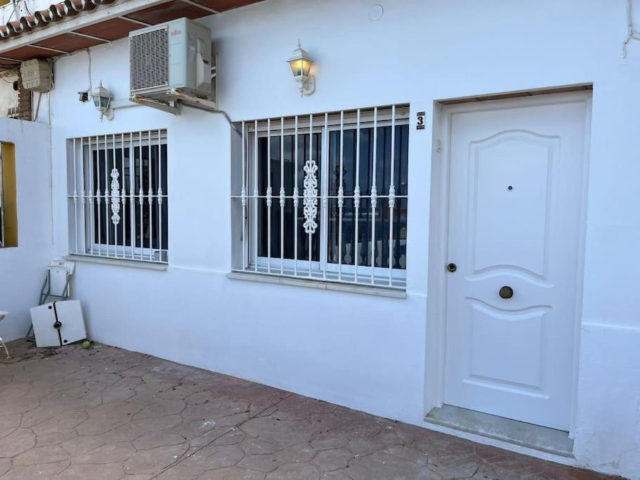 Appartement Aan Boulevard En Zwembad Sitio de Calahonda Exterior foto